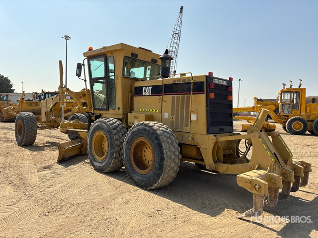 2001 Cat 140H Motor Grader - Niveleuse: photos 2 2001 Cat 140H Motor Grader - Niveleuse: photos 2