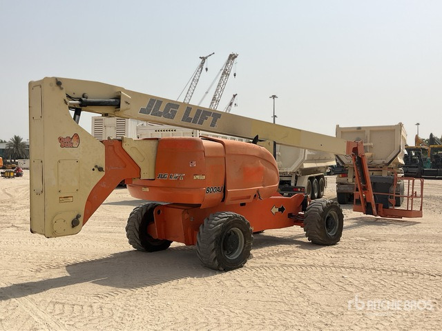 2005 JLG 800 AJ 4WD Diesel Articulating Boom Lift - Nacelle articulée: photos 4 2005 JLG 800 AJ 4WD Diesel Articulating Boom Lift - Nacelle articulée: photos 4