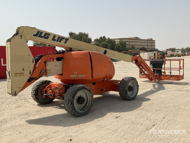 2010 JLG 600AJ 4WD Diesel Articulating Boom Lift - Nacelle articulée: photos 4 2010 JLG 600AJ 4WD Diesel Articulating Boom Lift - Nacelle articulée: photos 4