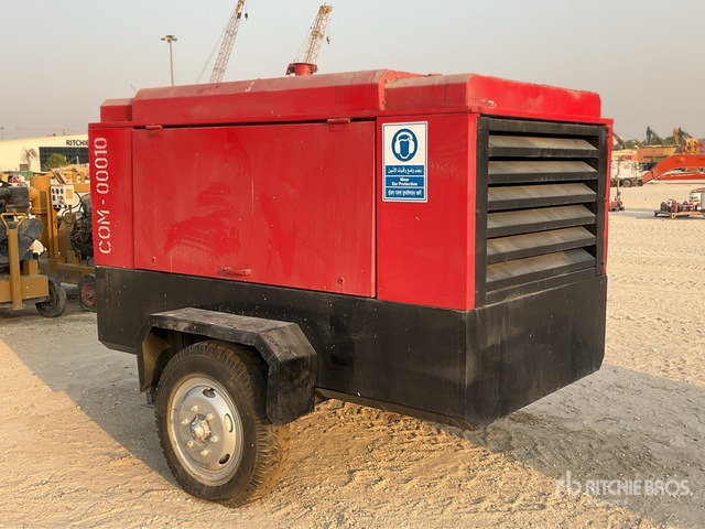 2014 Chicago Pneumatic CPS 275 Mobile Air Compressor - Compresseur d'air: photos 2 2014 Chicago Pneumatic CPS 275 Mobile Air Compressor - Compresseur d'air: photos 2