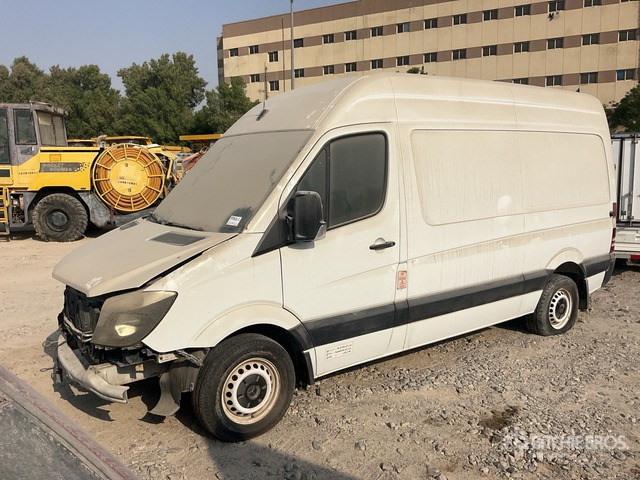 2016 Mercedes-Benz Sprinter 316 (Inoperable) Cargo Van - Fourgon utilitaire: photos 1 2016 Mercedes-Benz Sprinter 316 (Inoperable) Cargo Van - Fourgon utilitaire: photos 1