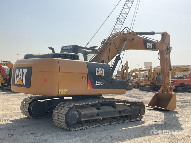 2017 Cat 320D2 Tracked Excavator - Pelle sur chenille: photos 4 2017 Cat 320D2 Tracked Excavator - Pelle sur chenille: photos 4
