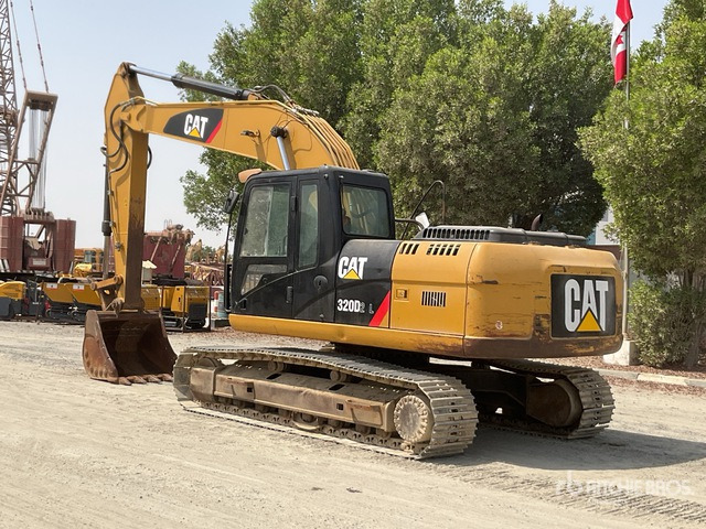 2017 Cat 320D2 Tracked Excavator - Pelle sur chenille: photos 3 2017 Cat 320D2 Tracked Excavator - Pelle sur chenille: photos 3