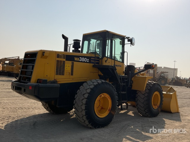 2017 Komatsu WA380Z-6 - Chargeuse sur pneus: photos 4 2017 Komatsu WA380Z-6 - Chargeuse sur pneus: photos 4