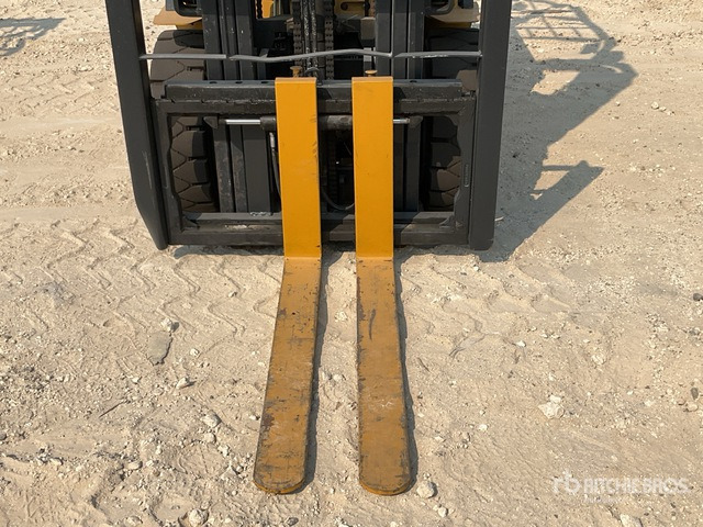 2018 Cat EP30CA1 3 ton Electric Forklift - Chariot élévateur électrique: photos 4 2018 Cat EP30CA1 3 ton Electric Forklift - Chariot élévateur électrique: photos 4