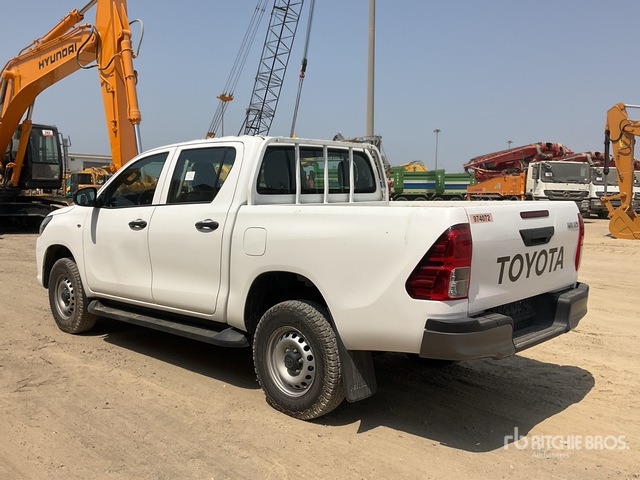 2018 Toyota Hilux 4x4 Crew Cab Pickup - Pick-up: photos 5 2018 Toyota Hilux 4x4 Crew Cab Pickup - Pick-up: photos 5