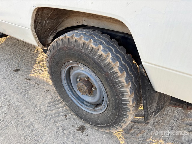 2018 Toyota Land Cruiser 78R 4x4 SUV - SUV: photos 4 2018 Toyota Land Cruiser 78R 4x4 SUV - SUV: photos 4