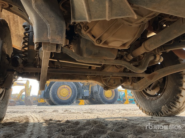 2018 Toyota Land Cruiser 78R 4x4 SUV - SUV: photos 5 2018 Toyota Land Cruiser 78R 4x4 SUV - SUV: photos 5