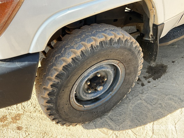 2018 Toyota Land Cruiser 78R 4x4 SUV - SUV: photos 5 2018 Toyota Land Cruiser 78R 4x4 SUV - SUV: photos 5