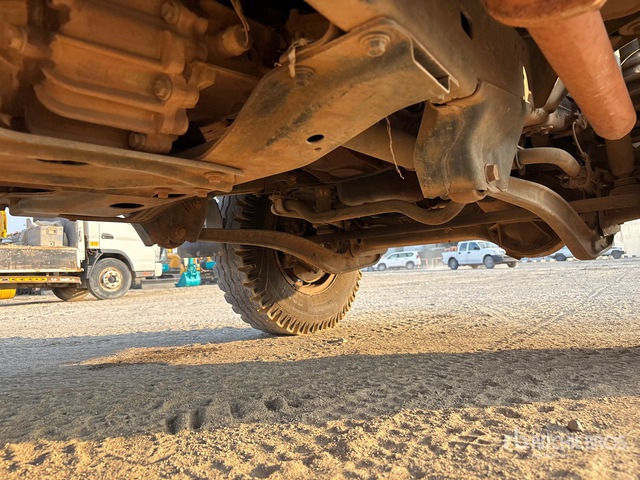 2018 Toyota Land Cruiser 78R 4x4 SUV - SUV: photos 5 2018 Toyota Land Cruiser 78R 4x4 SUV - SUV: photos 5