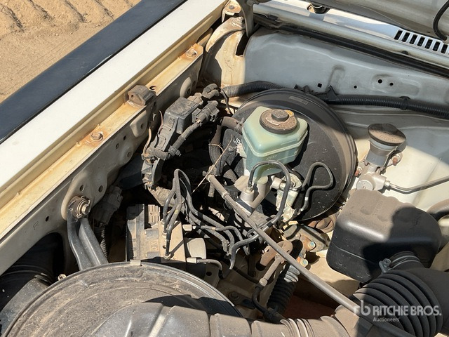 2018 Toyota Land Cruiser 78R 4x4 SUV - SUV: photos 4 2018 Toyota Land Cruiser 78R 4x4 SUV - SUV: photos 4