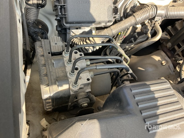 2018 Toyota Prado TX 150L 4x4 SUV - SUV: photos 4 2018 Toyota Prado TX 150L 4x4 SUV - SUV: photos 4