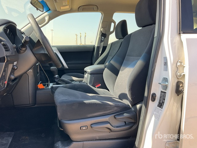 SUV 2018 Toyota Prado TX 150L 4x4 SUV: photos 6 SUV 2018 Toyota Prado TX 150L 4x4 SUV: photos 6