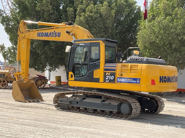 2019 Komatsu PC210-10M0 Tracked Excavator - Pelle sur chenille: photos 5 2019 Komatsu PC210-10M0 Tracked Excavator - Pelle sur chenille: photos 5