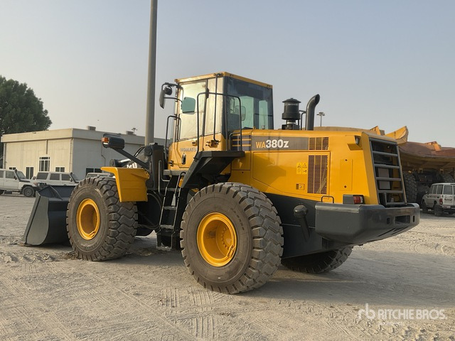 2019 Komatsu WA380Z-6 - Chargeuse sur pneus: photos 3 2019 Komatsu WA380Z-6 - Chargeuse sur pneus: photos 3