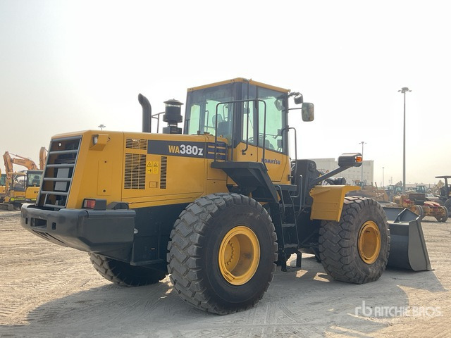 2019 Komatsu WA380Z-6 - Chargeuse sur pneus: photos 4 2019 Komatsu WA380Z-6 - Chargeuse sur pneus: photos 4