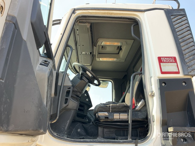 2019 Renault K440 8x4 Twin-Steer Mixer Truck - Camion malaxeur: photos 5 2019 Renault K440 8x4 Twin-Steer Mixer Truck - Camion malaxeur: photos 5