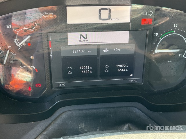 2019 Renault K440 8x4 Twin-Steer Mixer Truck - Camion malaxeur: photos 5 2019 Renault K440 8x4 Twin-Steer Mixer Truck - Camion malaxeur: photos 5