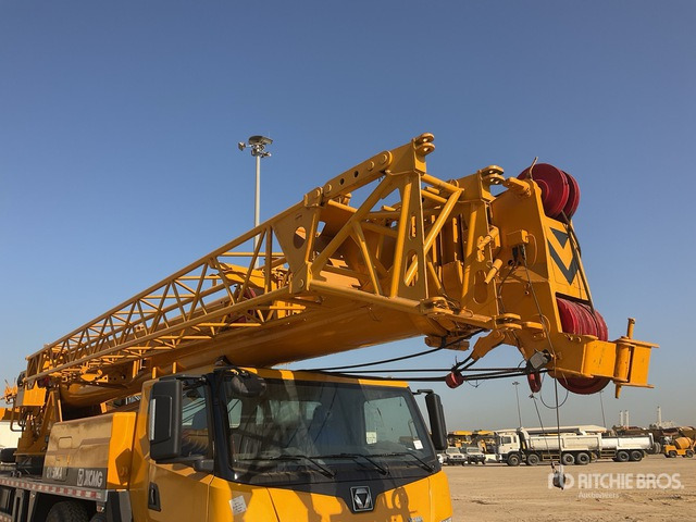 2020 XCMG QY50KA 50 ton 8x4x4 Hydraulic Truck Crane - Grue mobile: photos 4 2020 XCMG QY50KA 50 ton 8x4x4 Hydraulic Truck Crane - Grue mobile: photos 4