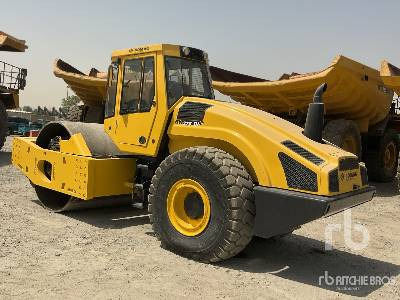 BOMAG BW226DI-4 - Compacteur à pieds de mouton/ Monocylindre: photos 2 BOMAG BW226DI-4 - Compacteur à pieds de mouton/ Monocylindre: photos 2