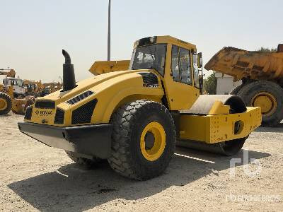 BOMAG BW226DI-4 - Compacteur à pieds de mouton/ Monocylindre: photos 3 BOMAG BW226DI-4 - Compacteur à pieds de mouton/ Monocylindre: photos 3