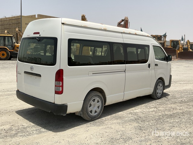 2018 Toyota Hiace High Roof 4x2 16-Seat Mini Bus - Bus: photos 4 2018 Toyota Hiace High Roof 4x2 16-Seat Mini Bus - Bus: photos 4