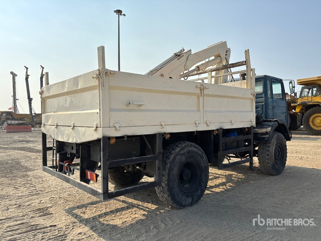 Iveco 110-17 Flatbed Truck with Crane - Camion plateau, Camion grue: photos 3 Iveco 110-17 Flatbed Truck with Crane - Camion plateau, Camion grue: photos 3