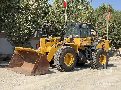 KOMATSU WA380Z-6 - Chargeuse sur pneus: photos 1 KOMATSU WA380Z-6 - Chargeuse sur pneus: photos 1