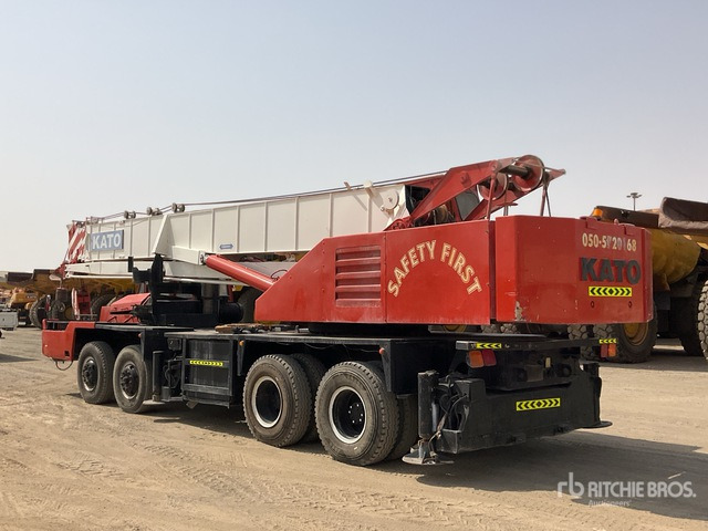 Kato KG51T - Grue tout-terrain: photos 3 Kato KG51T - Grue tout-terrain: photos 3