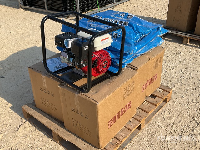 OKG CV-6000 Concrete Vibrator - Matériel de béton: photos 1 OKG CV-6000 Concrete Vibrator - Matériel de béton: photos 1