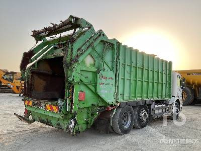 SCANIA P320 6x2 Rear Loader - Benne à ordures ménagères: photos 3 SCANIA P320 6x2 Rear Loader - Benne à ordures ménagères: photos 3