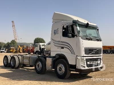 VOLVO FH460 8x4 Twin-Steer Sleeper - Châssis cabine: photos 4 VOLVO FH460 8x4 Twin-Steer Sleeper - Châssis cabine: photos 4