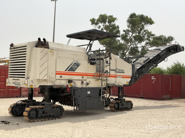 Wirtgen W2000 - Fraiseuse à froid: photos 3 Wirtgen W2000 - Fraiseuse à froid: photos 3