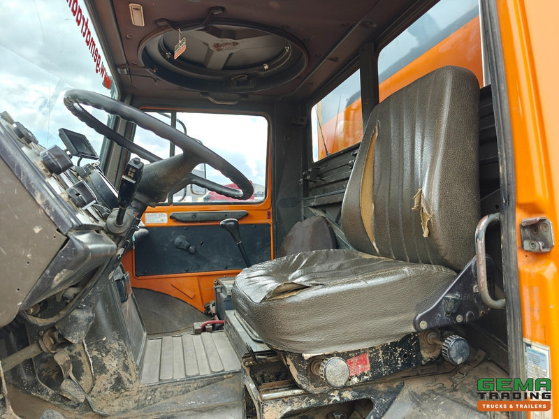 Mercedes-Benz Unimog 1300L 4x4 Handgeschakeld - GeslotenBak - PTO - Hydr. steunpoten - Webasto - SondeerWagen - Camion: photos 5 Mercedes-Benz Unimog 1300L 4x4 Handgeschakeld - GeslotenBak - PTO - Hydr. steunpoten - Webasto - SondeerWagen - Camion: photos 5
