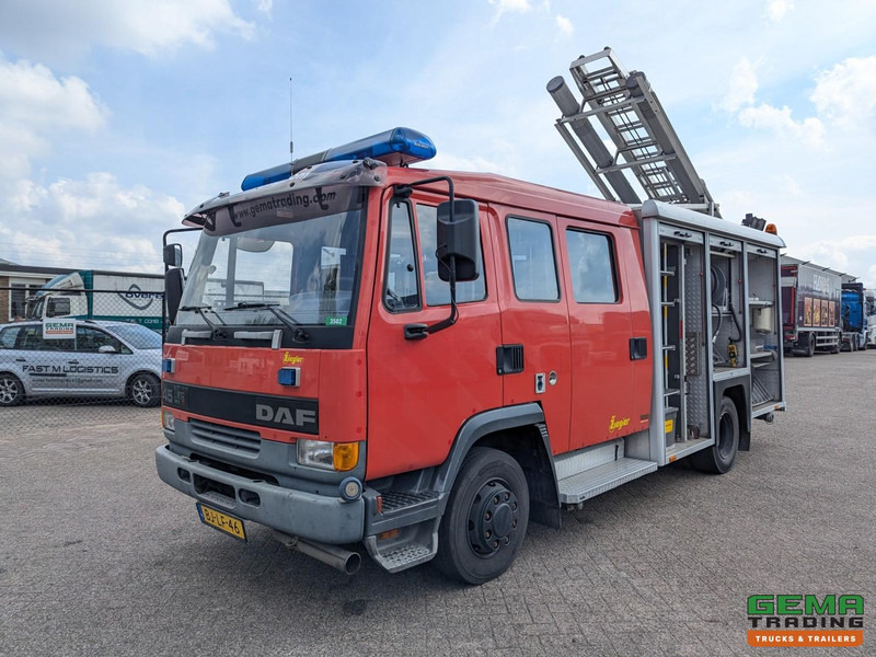 DAF AE45CE 210FF 4x2 Euro2 Ziegler TS08 LD2.800 HD265 T1.500Liters - 8 persoons - ManualGearbox - Camion de pompier: photos 1 DAF AE45CE 210FF 4x2 Euro2 Ziegler TS08 LD2.800 HD265 T1.500Liters - 8 persoons - ManualGearbox - Camion de pompier: photos 1
