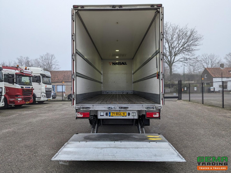 DAF CF 370 FA 4x2 Spacecab Euro6 - GeslotenBak 8.2M + Laadklep 2000kg - HardHouten vloer - 10/2025APK - Camion fourgon: photos 3 DAF CF 370 FA 4x2 Spacecab Euro6 - GeslotenBak 8.2M + Laadklep 2000kg - HardHouten vloer - 10/2025APK - Camion fourgon: photos 3
