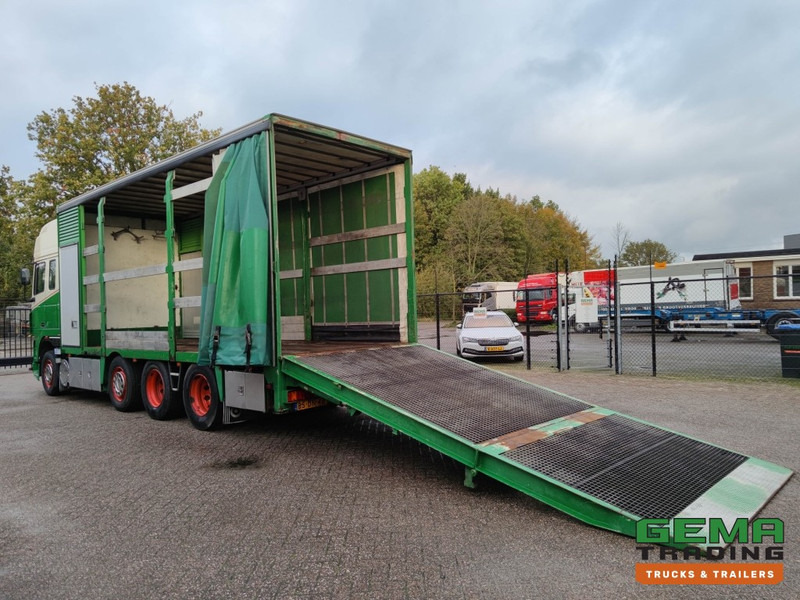 DAF FAK XF95.430 8x2 Super SuperSpaceCab Euro3 - CurtainSider 7.31m + Ramp 16T - MachineTransporter - 6 Persons (V558) - Camion porte-voitures: photos 2 DAF FAK XF95.430 8x2 Super SuperSpaceCab Euro3 - CurtainSider 7.31m + Ramp 16T - MachineTransporter - 6 Persons (V558) - Camion porte-voitures: photos 2