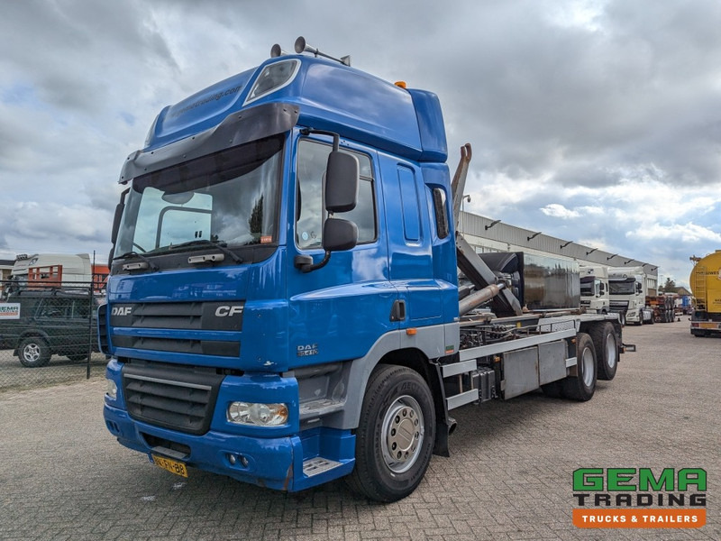 DAF FAS CF85.410 6x2 Euro5 FAS CF85.410 6x2 Spacecab Euro5 - HaakarmSysteem AJK 20T - KlapBumper - Vangmuilkoppeling - Lift-As (V816) - Camion ampliroll: photos 1 DAF FAS CF85.410 6x2 Euro5 FAS CF85.410 6x2 Spacecab Euro5 - HaakarmSysteem AJK 20T - KlapBumper - Vangmuilkoppeling - Lift-As (V816) - Camion ampliroll: photos 1