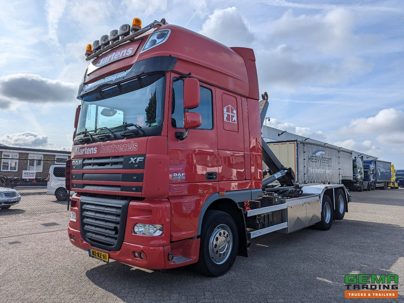 DAF FAS XF105.460 6x2 SuperSpaceCab Euro5 - VDL Haakarm Systeem 20T - Dubbele Vangmuil - LiftAs - 11/2025 APK - Camion ampliroll: photos 1 DAF FAS XF105.460 6x2 SuperSpaceCab Euro5 - VDL Haakarm Systeem 20T - Dubbele Vangmuil - LiftAs - 11/2025 APK - Camion ampliroll: photos 1