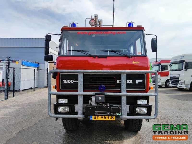 DAF FAV 1800 DHTD 360 4x4 Dubbel Cab (10 pers) Ziegler TS10 LD2800 HD265 T2000 - TopCondition! (V484) - Camion de pompier: photos 5 DAF FAV 1800 DHTD 360 4x4 Dubbel Cab (10 pers) Ziegler TS10 LD2800 HD265 T2000 - TopCondition! (V484) - Camion de pompier: photos 5