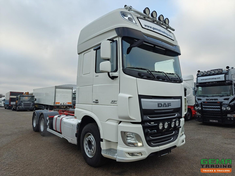 DAF XF 510 FAS 6x2 Superspacecab Euro6 - Retarder - Vollucht - 10Tires - ChassisCabine - LiftAs - VBG Vangmuilkoppeling - Navi - Châssis cabine: photos 2 DAF XF 510 FAS 6x2 Superspacecab Euro6 - Retarder - Vollucht - 10Tires - ChassisCabine - LiftAs - VBG Vangmuilkoppeling - Navi - Châssis cabine: photos 2