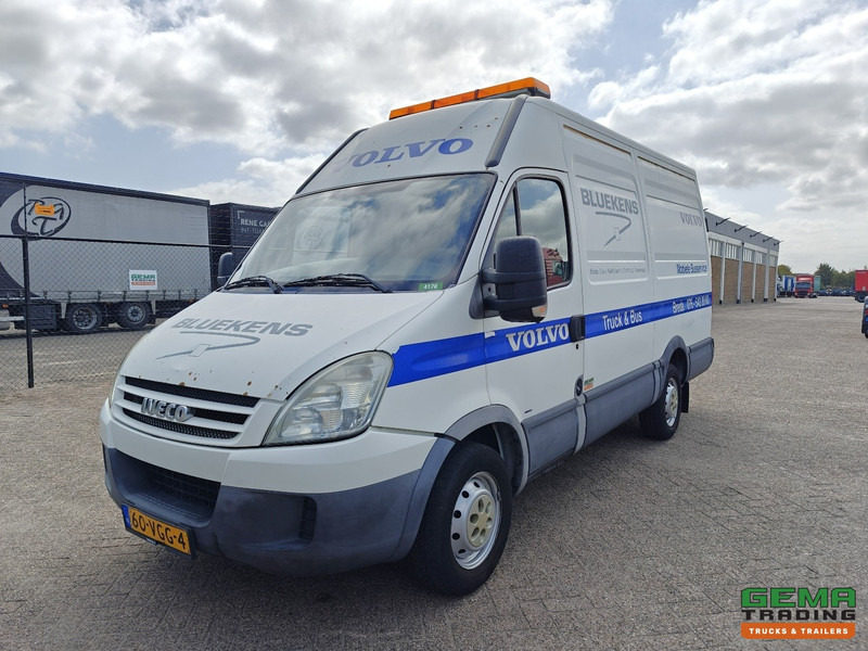 Iveco 35S18V Euro4 - Automaat - L3H2 - Servicewagen - 10/2025 APK - Fourgon utilitaire: photos 1 Iveco 35S18V Euro4 - Automaat - L3H2 - Servicewagen - 10/2025 APK - Fourgon utilitaire: photos 1
