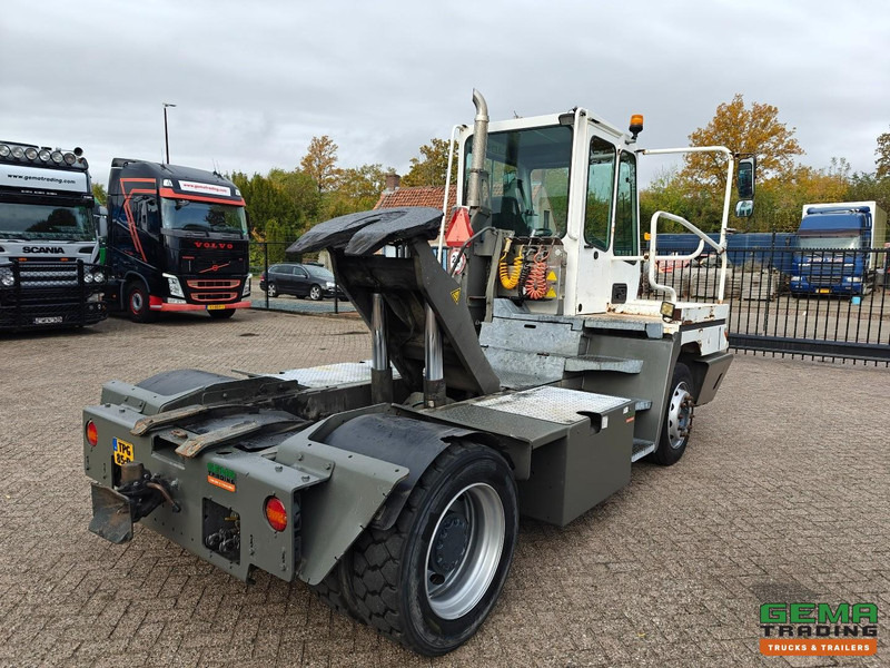 Terberg YT222 Gereviseerde Allison Versnellingsbak - Schotel 27T - Vangmuil - Cummins - Landbouw Kenteken 40km/h - Tracteur portuaire: photos 3 Terberg YT222 Gereviseerde Allison Versnellingsbak - Schotel 27T - Vangmuil - Cummins - Landbouw Kenteken 40km/h - Tracteur portuaire: photos 3