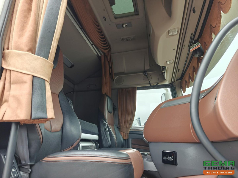 Tracteur routier DAF XF 480 FTG 6x2/4 Superspacecab Euro6C - Dubbele Tanks - Lift/StuurAs - Navi - SMARTTacho V2: photos 16 Tracteur routier DAF XF 480 FTG 6x2/4 Superspacecab Euro6C - Dubbele Tanks - Lift/StuurAs - Navi - SMARTTacho V2: photos 16