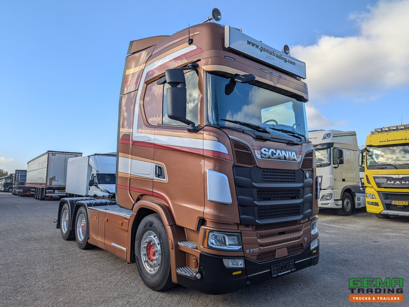 Scania S730 6x4 Topline Euro6 - V8 - Retarder - Costum Interior - Vollucht - Alcoa's - Tracteur routier: photos 2 Scania S730 6x4 Topline Euro6 - V8 - Retarder - Costum Interior - Vollucht - Alcoa's - Tracteur routier: photos 2
