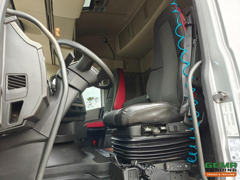 Volvo FH460 4x2 Globetrotter Euro6C - Hydrauliek - Dubbele Tanks - SMARTTacho V2 - 03/2026 APK - Tracteur routier: photos 5 Volvo FH460 4x2 Globetrotter Euro6C - Hydrauliek - Dubbele Tanks - SMARTTacho V2 - 03/2026 APK - Tracteur routier: photos 5