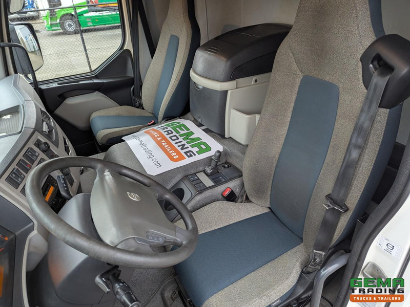 Camion fourgon Volvo FE320 4x2 Dagcab Euro6 - Gesloten Opbouw 7.6m + Laadklep 2000KG - ZijDeuren - VolledigLuchtgeveerd: photos 6 Camion fourgon Volvo FE320 4x2 Dagcab Euro6 - Gesloten Opbouw 7.6m + Laadklep 2000KG - ZijDeuren - VolledigLuchtgeveerd: photos 6