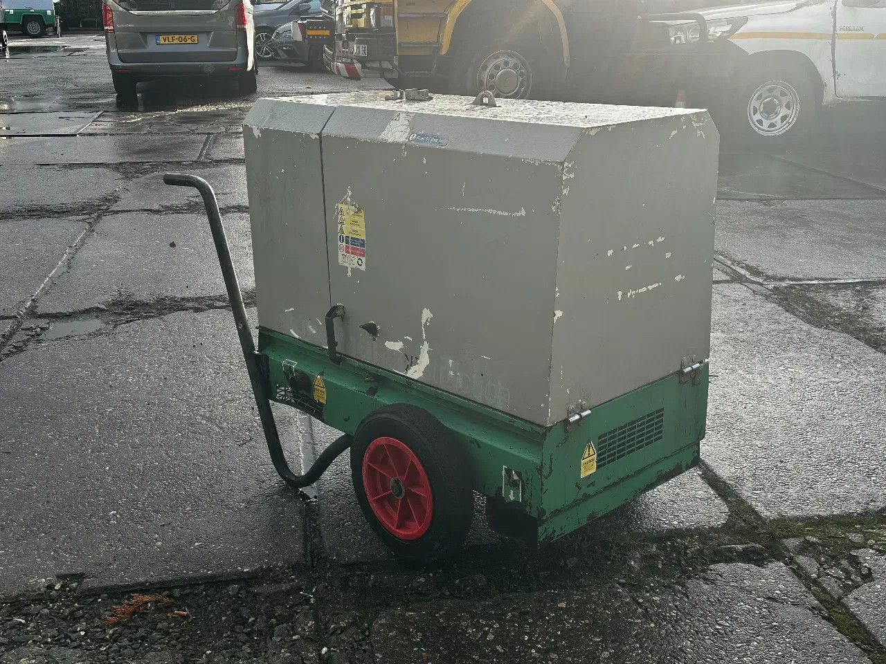 HARRINGTON HRD060D 6 KVA GENERATOR 110V+230V HARRINGTON HRD060D 6 KVA GENERATOR 110V+2 - Groupe électrogène: photos 4 HARRINGTON HRD060D 6 KVA GENERATOR 110V+230V HARRINGTON HRD060D 6 KVA GENERATOR 110V+2 - Groupe électrogène: photos 4