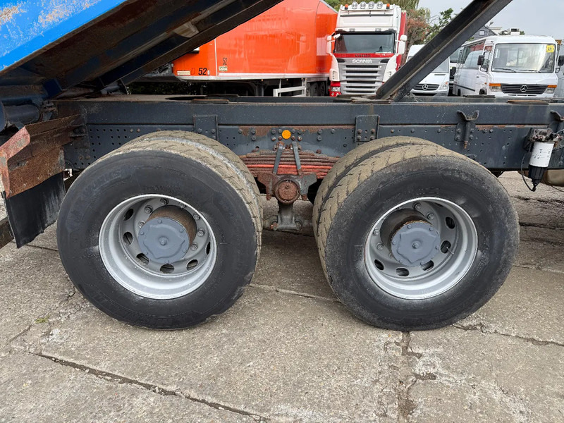Iveco Trakker 360 6X4 Tipper Spring/Spring ZF Manual gear - Camion benne: photos 5 Iveco Trakker 360 6X4 Tipper Spring/Spring ZF Manual gear - Camion benne: photos 5