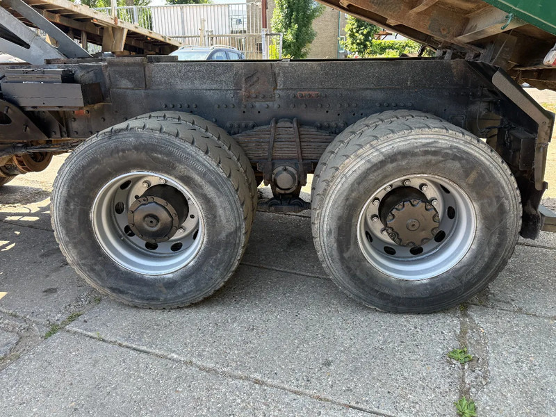 MAN 35.372 8X4 Tipper Spring/Spring ZF Manual Gear EURO2 - Camion benne: photos 5 MAN 35.372 8X4 Tipper Spring/Spring ZF Manual Gear EURO2 - Camion benne: photos 5